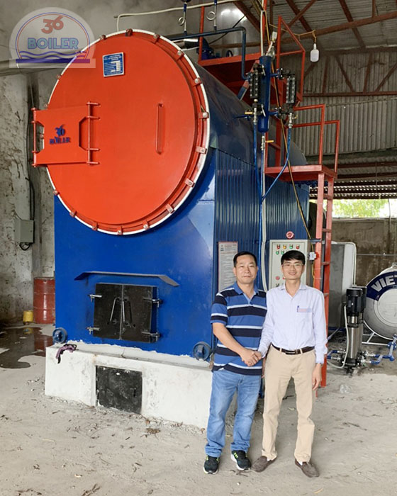 Coal and wood-fired boiler with a capacity of 3 tons of steam/hour